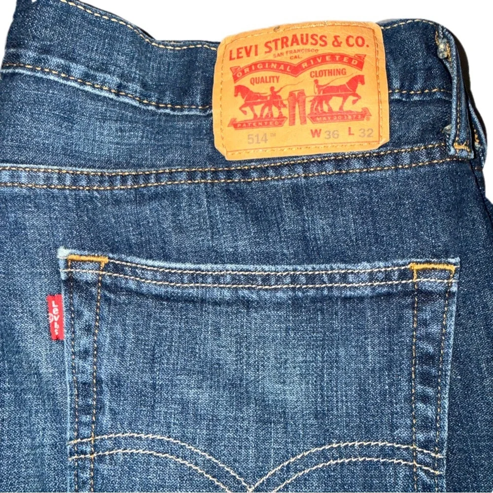 Levi’s 514 Straight Leg W36 L32 Jeans Medium Blue Denim